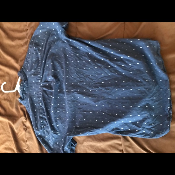 Good threads button down - Picture 2 of 2